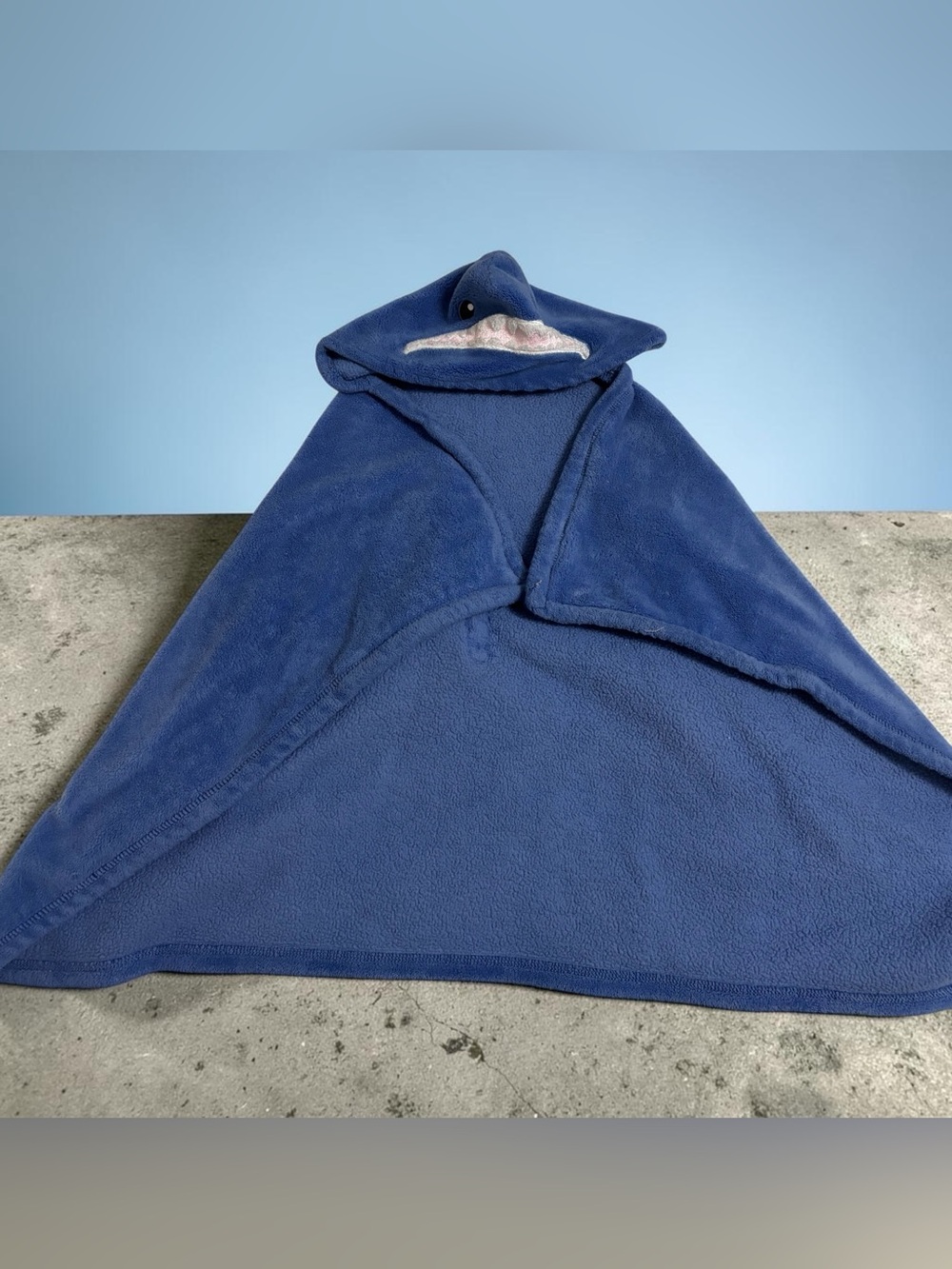 🎉 (6-12m) Shark Poncho for Kids